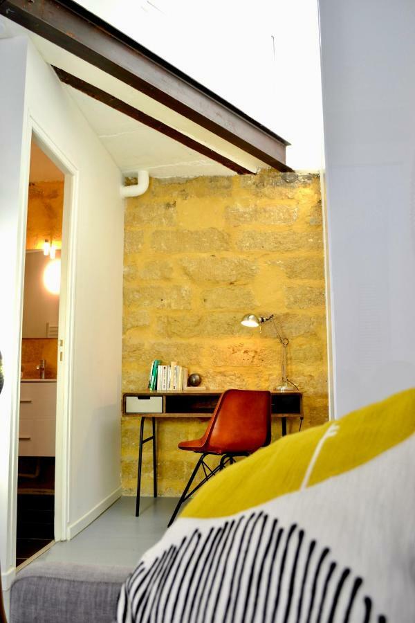 Joli Studio Avec Terrasse-Jardin Sur Les Toits, Coeur Historique Montpellier Ngoại thất bức ảnh